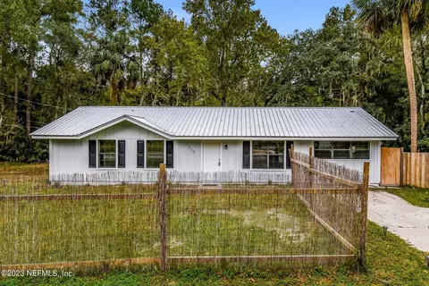 117 Browns Rd, San Mateo, FL 32187