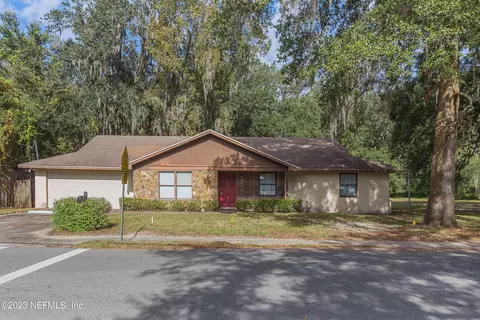 385 Stiles Ave, Orange Park, FL 32073
