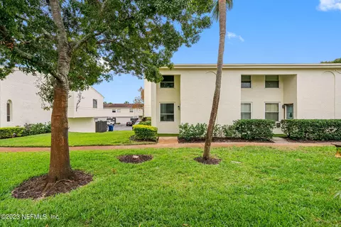 4222 La Palma Ct, Tampa, FL 33611