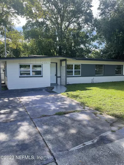 4251 Sabine Dr, Jacksonville, FL 32210