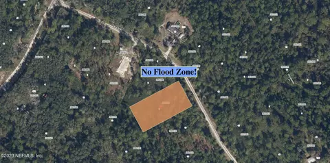 511 5th St, Satsuma, FL 32189