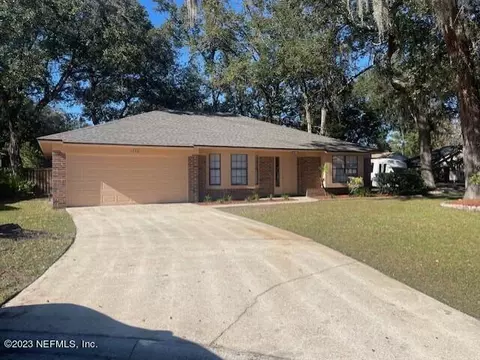 1356 S High Plains Dr, Jacksonville, FL 32218