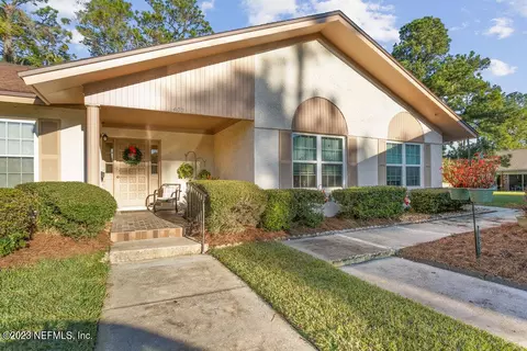 9252 San Jose Blvd #402, Jacksonville, FL 32257