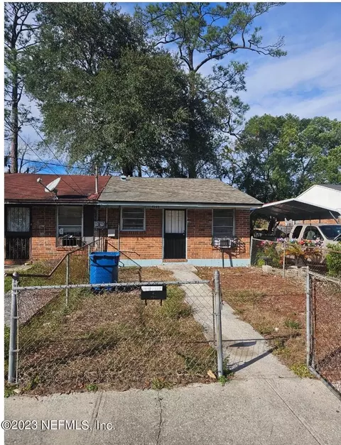 4509 Ken Knight Dr N, Jacksonville, FL 32209