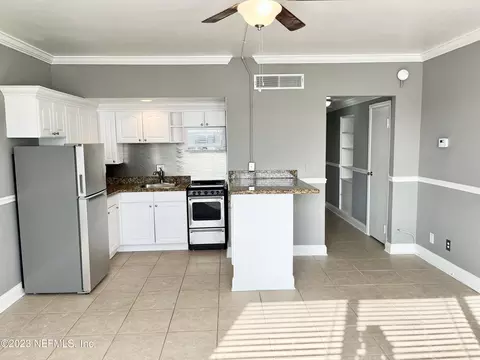 311 W Ashley St #812, Jacksonville, FL 32202