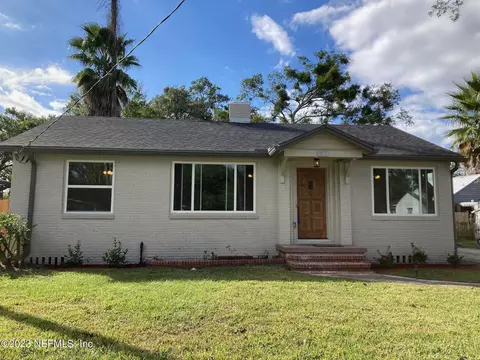 2214 Larchmont Rd, Jacksonville, FL 32207