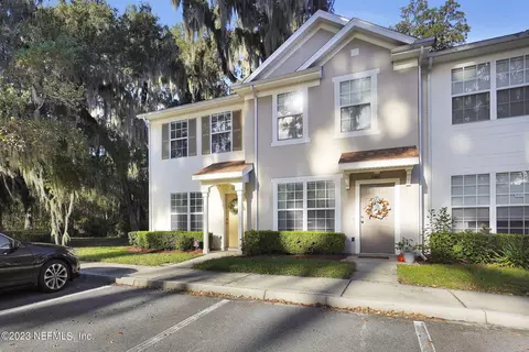 3457 Lone Tree Ln, Jacksonville, FL 32216