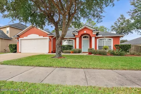13426 Devan Lee Dr E, Jacksonville, FL 32226