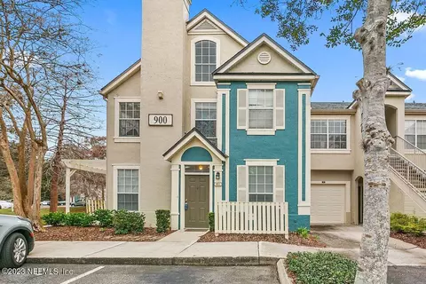 13700 Richmond Park Dr N #901, Jacksonville, FL 32224