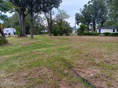 453 Ellis Rd, Jacksonville, FL 32254