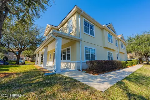 1739 Forest Lake Cir E #1, Jacksonville, FL 32225