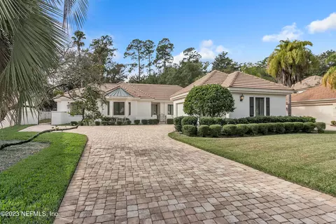 6766 Linford Ln, Jacksonville, FL 32217