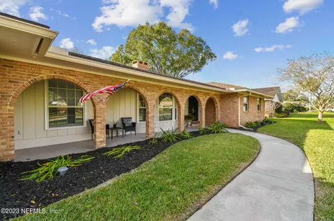 1060 Martinique Rd, Jacksonville, FL 32216