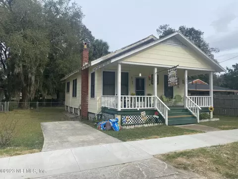 1808 President St, Palatka, FL 32177