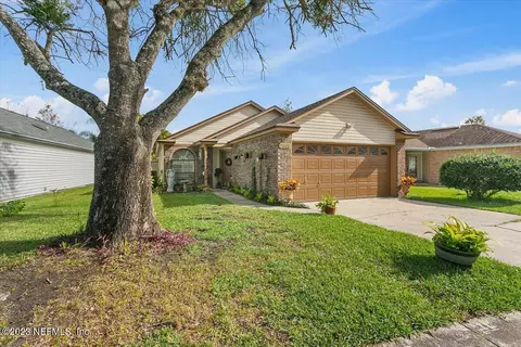 2945 Lantana Lakes Dr, Jacksonville, FL 32246