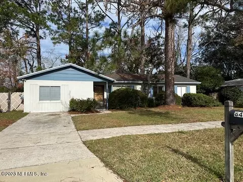8455 Frost St N, Jacksonville, FL 32221