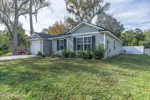 405 Melrose Ave, Green Cove Springs, FL 32043
