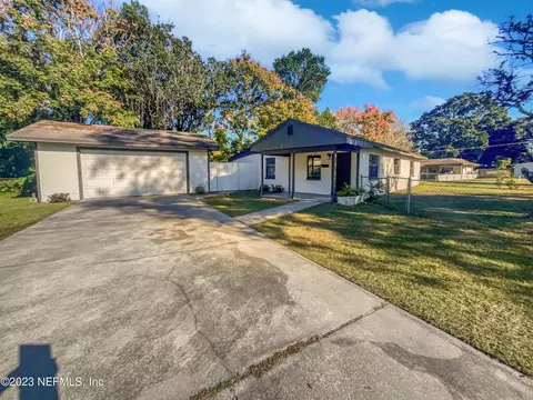 1603 King Arthur Rd, Jacksonville, FL 32211