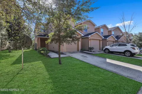 7776 Playschool Ln, Jacksonville, FL 32210