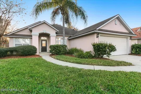 241 N Lake Cunningham Ave, Saint Johns, FL 32259