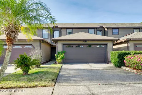 3920 Stillwood Dr, Jacksonville, FL 32257