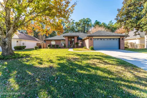 8146 Leafcrest Dr, Jacksonville, FL 32244
