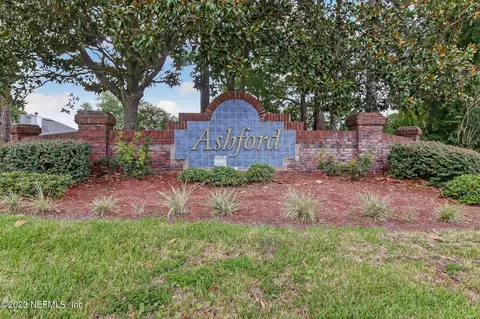 9867 Oxford Station Dr, Jacksonville, FL 32221