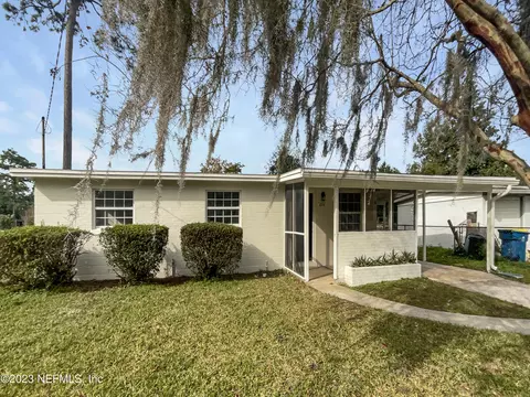 10716 Gina Dr, Jacksonville, FL 32218