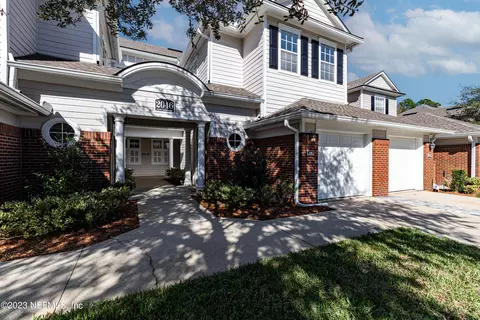 2046 Secret Garden Ln #206, Fleming Island, FL 32003