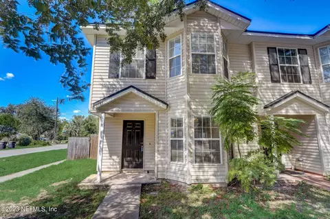 5683 Bryner Dr, Jacksonville, FL 32244