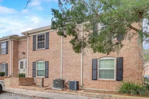 5201 Atlantic Blvd #64, Jacksonville, FL 32207