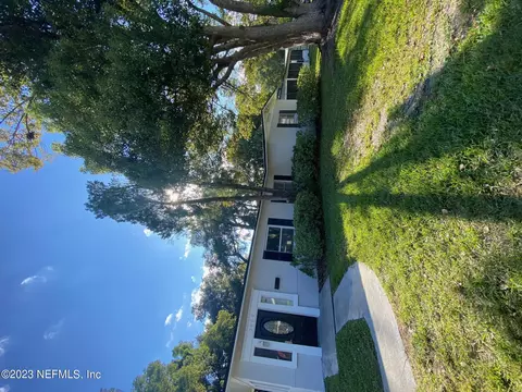 3660 Mimosa Dr, Jacksonville, FL 32207