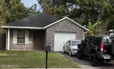 7815 Berry Ave, Jacksonville, FL 32211