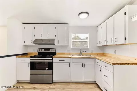 2106 Laurel Dr, Saint Augustine, FL 32084