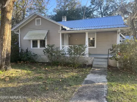 2215 Geary Ave, Palatka, FL 32177