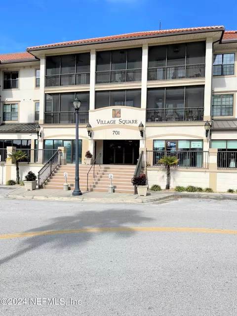 701 Market St #207, Saint Augustine, FL 32095