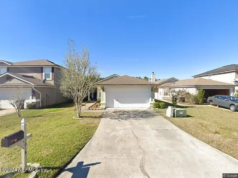1818 Pineta Cove Dr, Middleburg, FL 32068