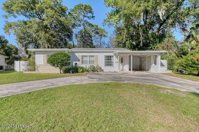 1845 Stanford Rd N, Jacksonville, FL 32207