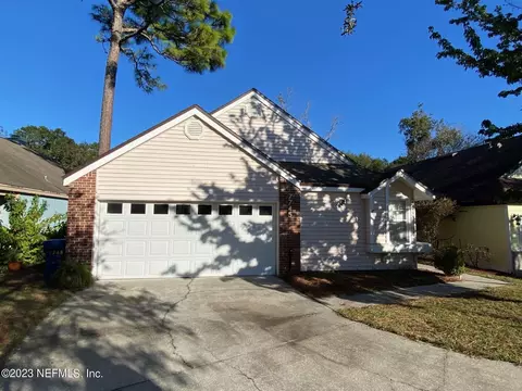 7745 Leesburg Dr S, Jacksonville, FL 32277