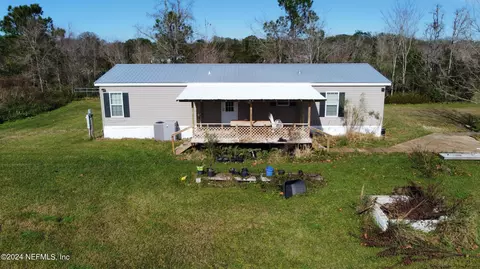 175 Hawk Ln, Hastings, FL 32145