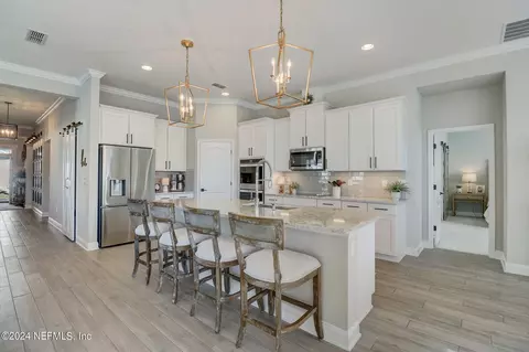 1237 Castle Trail Dr, Saint Johns, FL 32259