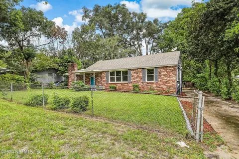 3041 Trout River Blvd, Jacksonville, FL 32208
