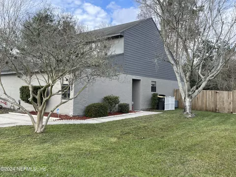 5583 Greatpine Ln S, Jacksonville, FL 32244