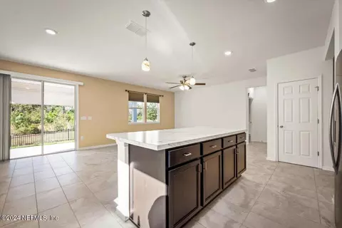 12326 Gillespie Ave, Jacksonville, FL 32218