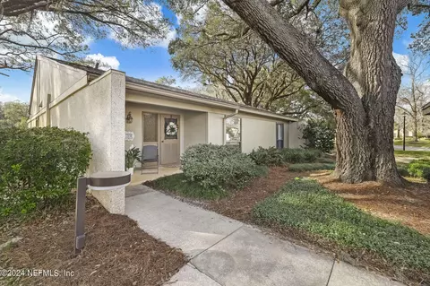 10104 Leisure Ln S #121, Jacksonville, FL 32256