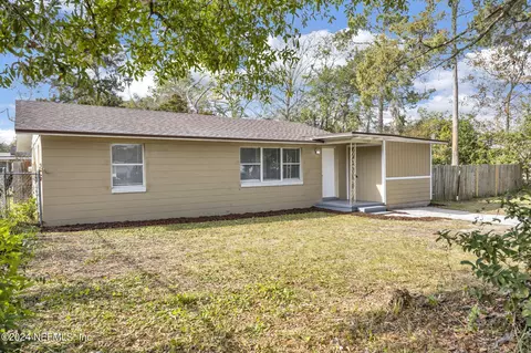 5268 Collins Rd, Jacksonville, FL 32244