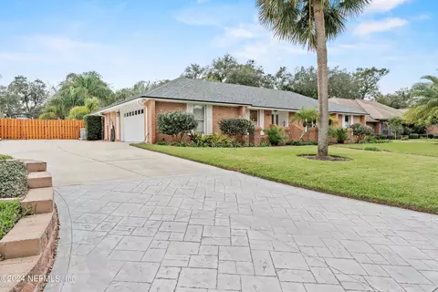 3730 Cathedral Cove Rd, Jacksonville, FL 32217