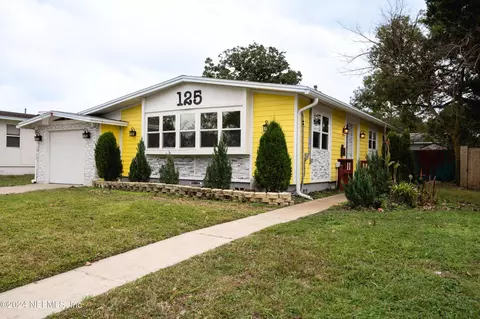125 Phoenetia Dr, Saint Augustine, FL 32086