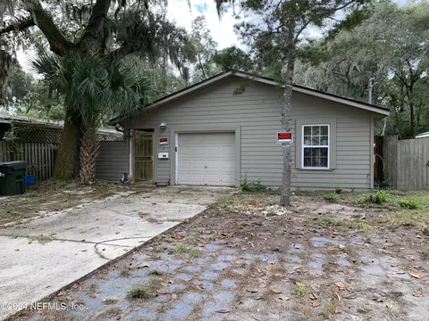 727 Cypress Ave, Green Cove Springs, FL 32043