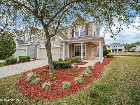 3912 Lionheart Dr, Jacksonville, FL 32216
